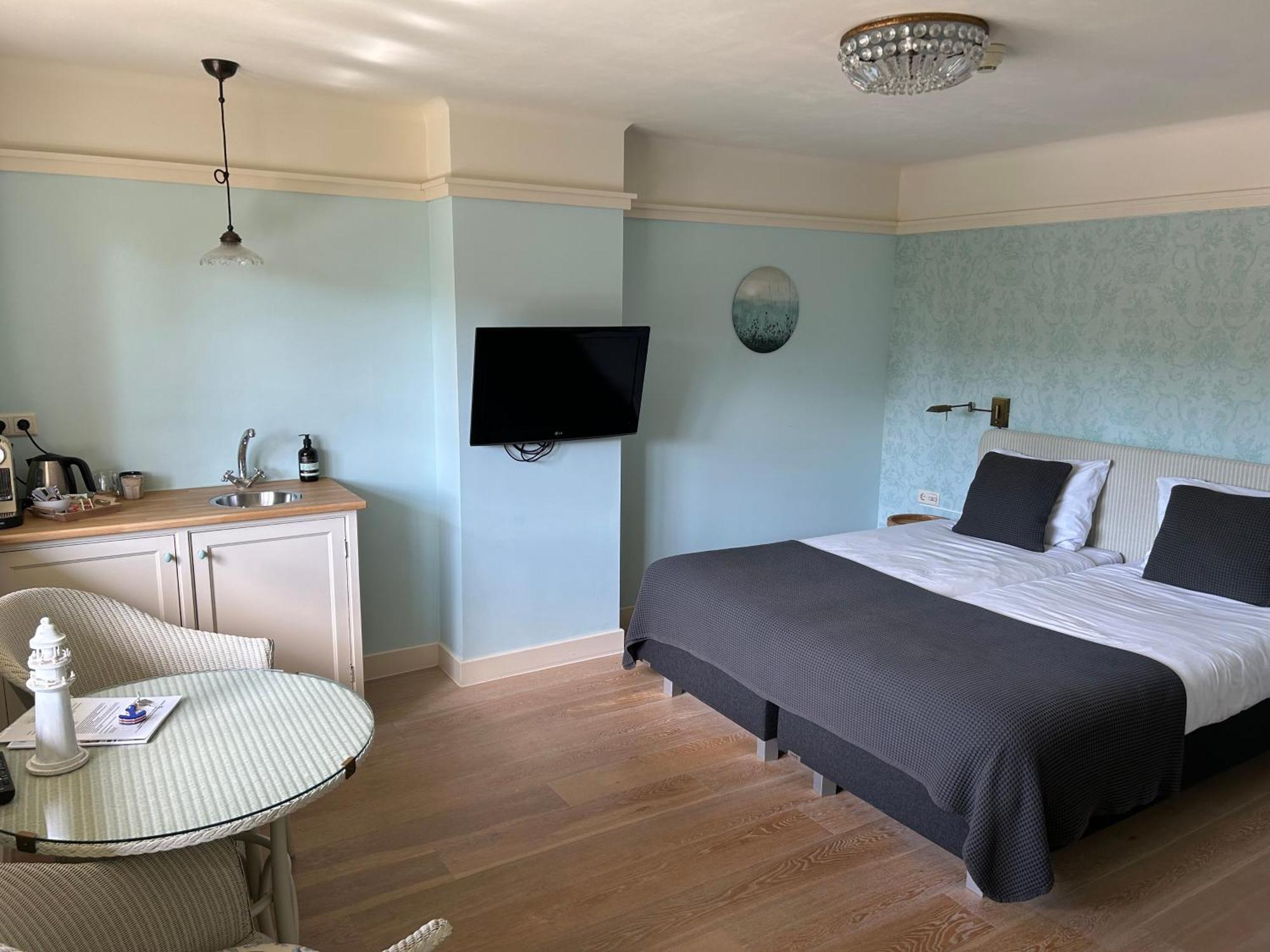 Villa Nieuwland B&B Ден Овер Екстериор снимка
